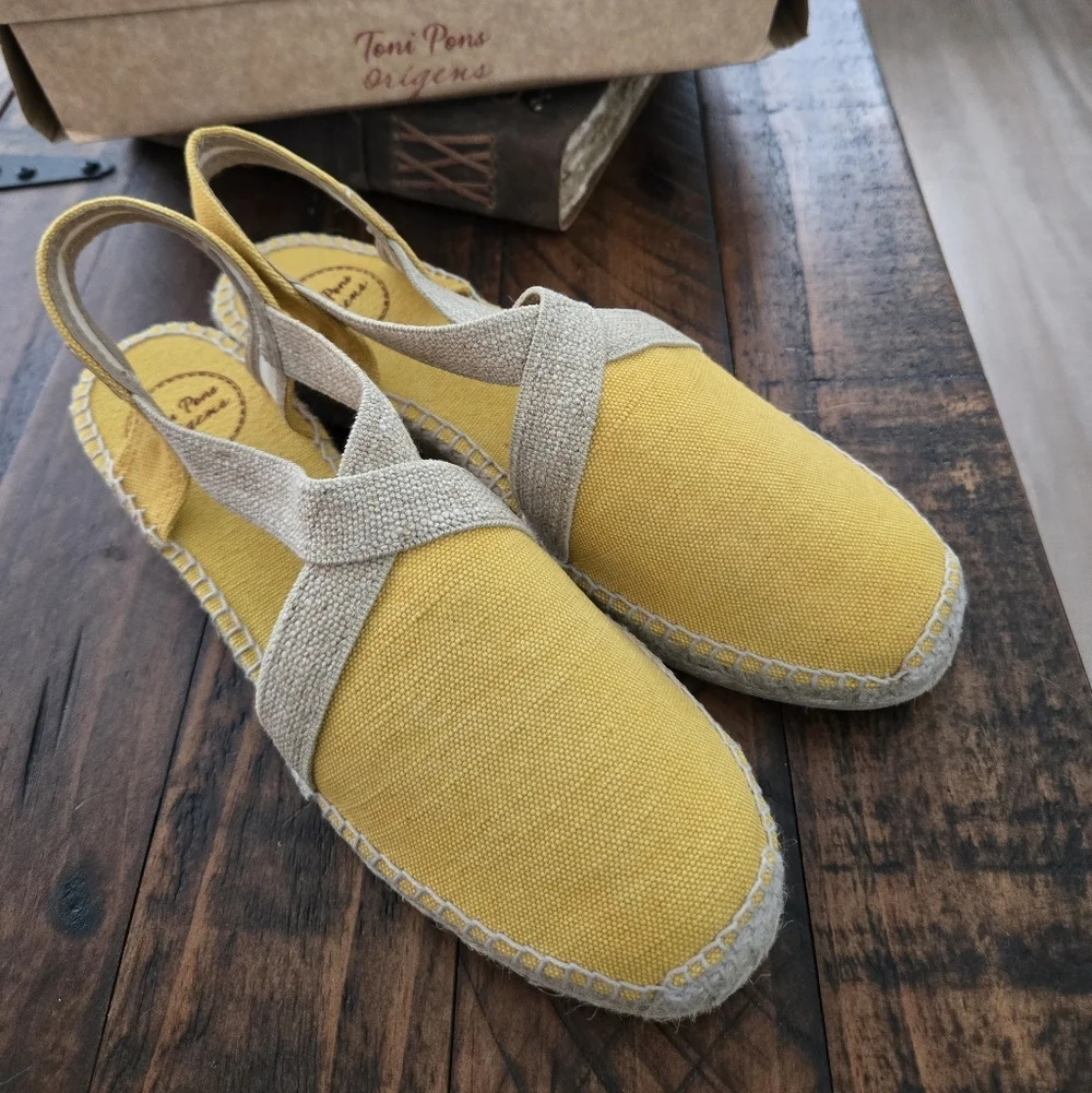 Toni Pons Verdi Cotton Espadrilles. Yellow. Size 9. New.